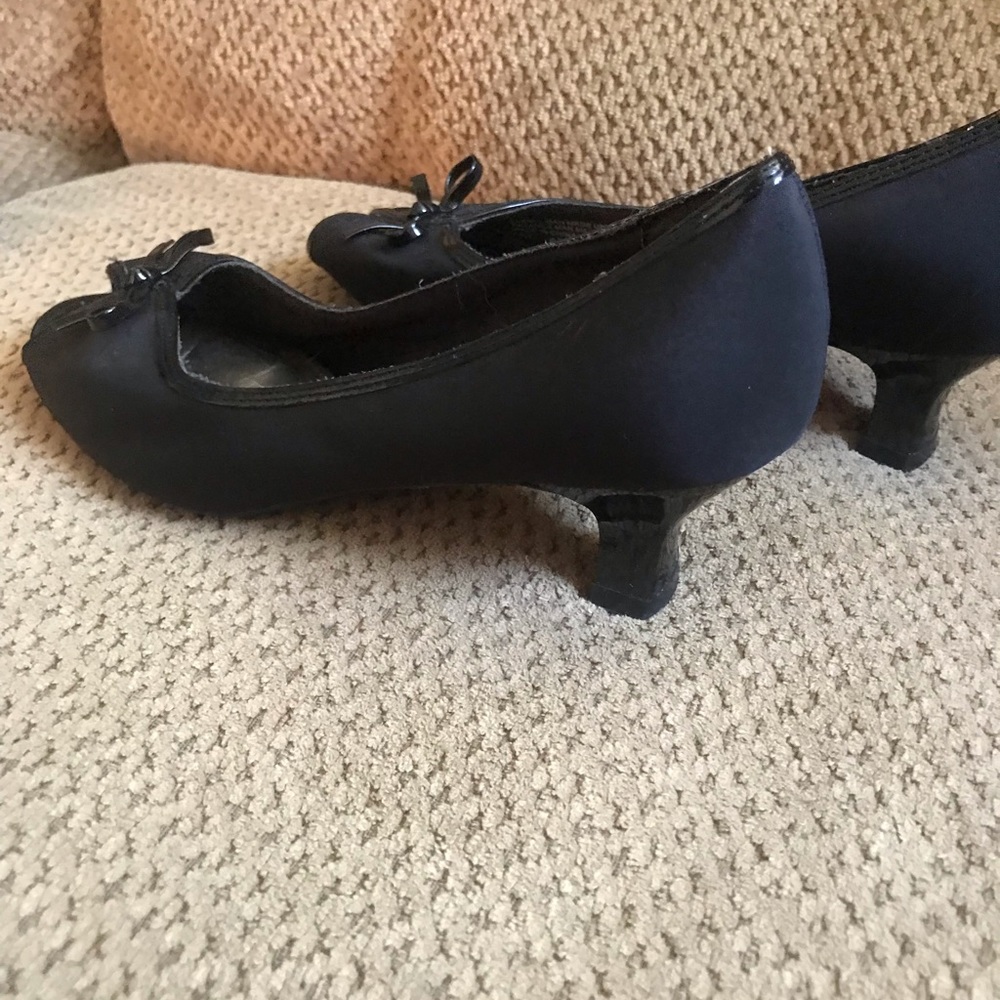 Black peep-toe heels